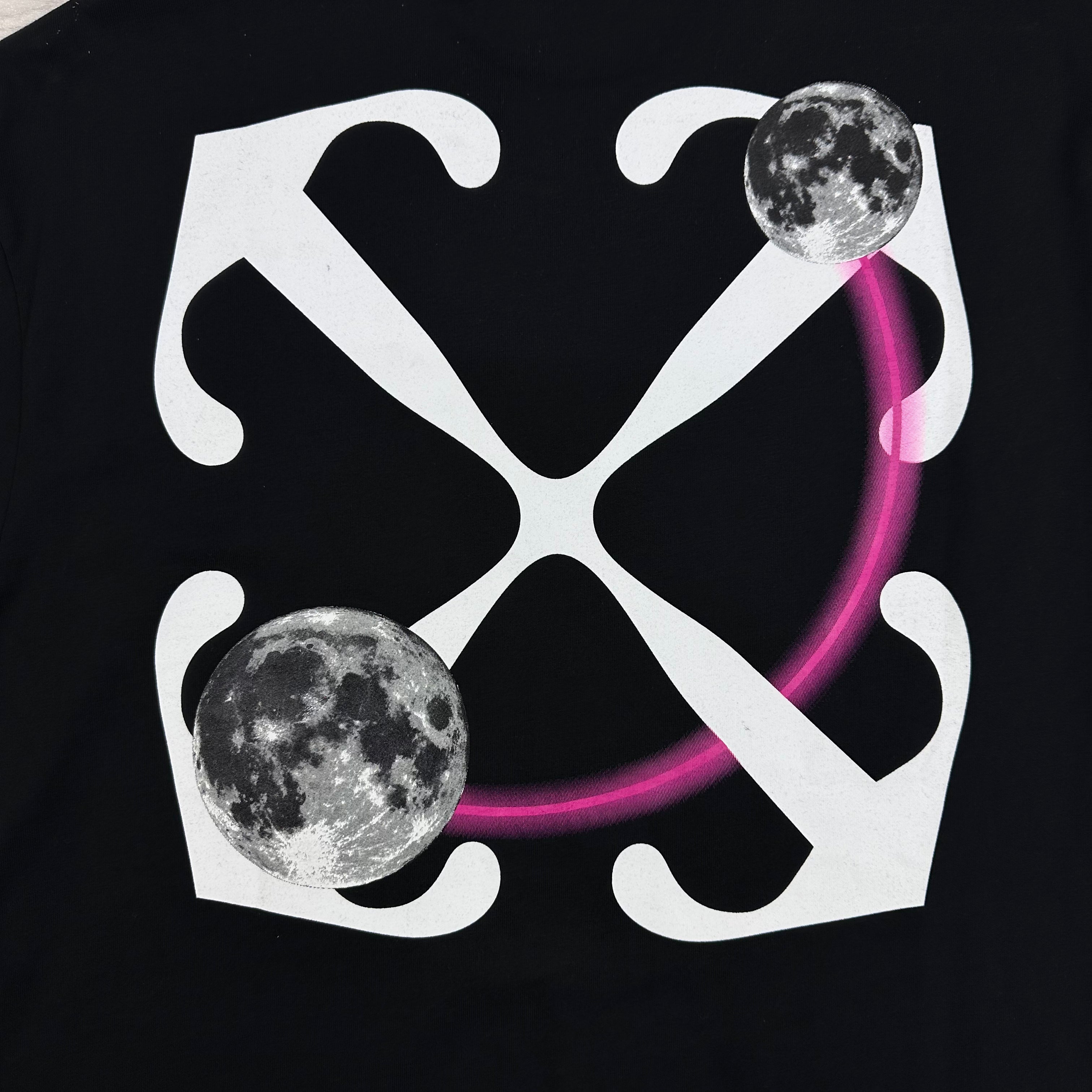 Moon Arrow Skate T-shirt Black